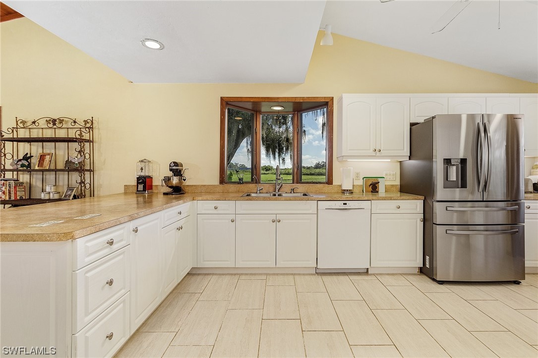 2221 Herzog Road Alva, FL 33920 - Photo 8 of 46 Gallery Image 8