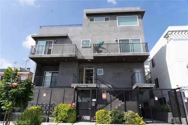 $3,500 | 1187 Crenshaw Boulevard, Unit 103, Los Angeles, CA 90019