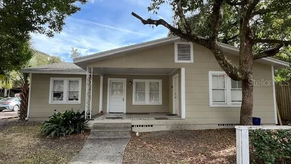 $2,900 | 321 Northwest 15th Terrace, Gainesville, FL 32603