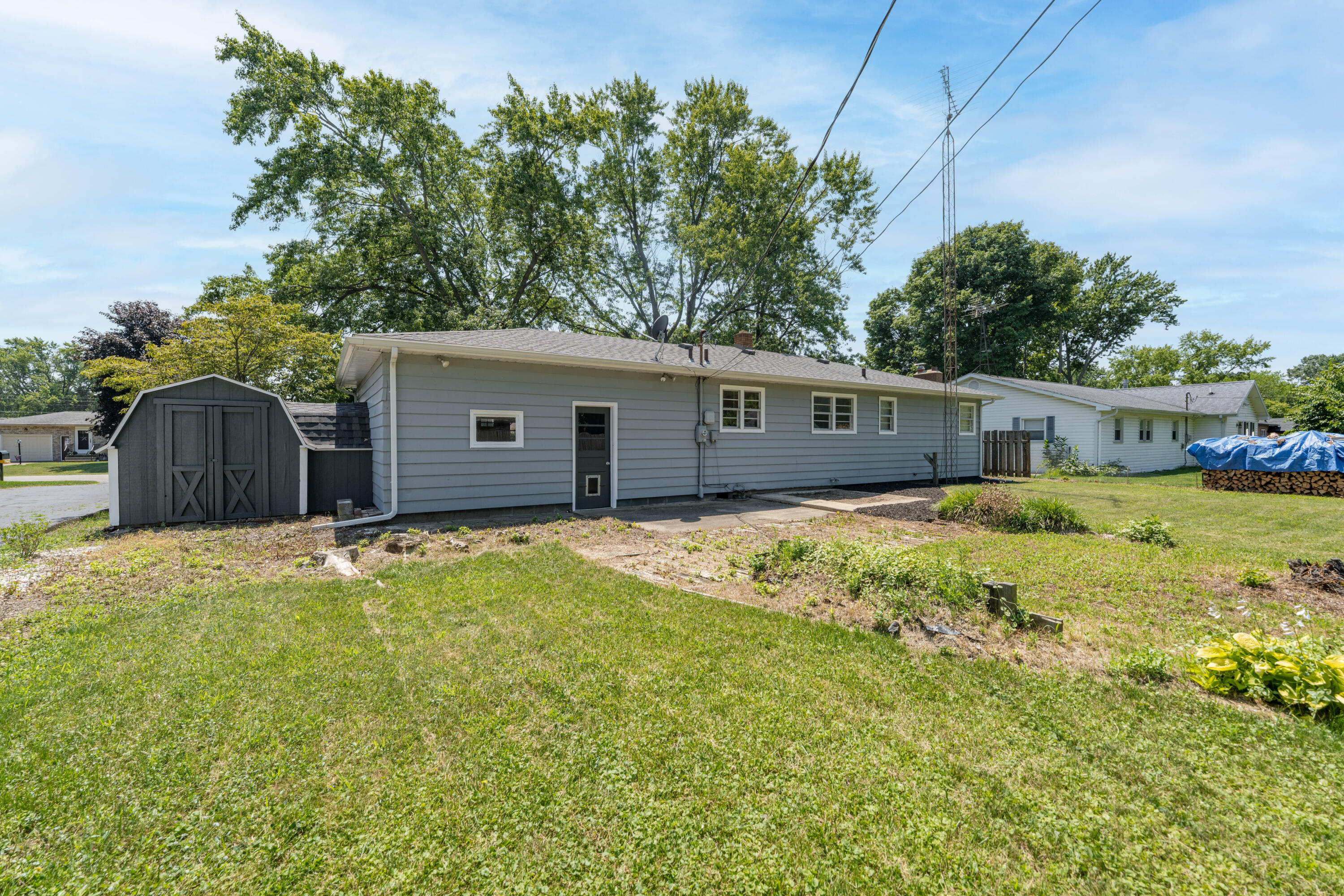 1061 Wedgewood Road St. Joseph, MI 49085 - Photo 32 of 37 Back of Structure