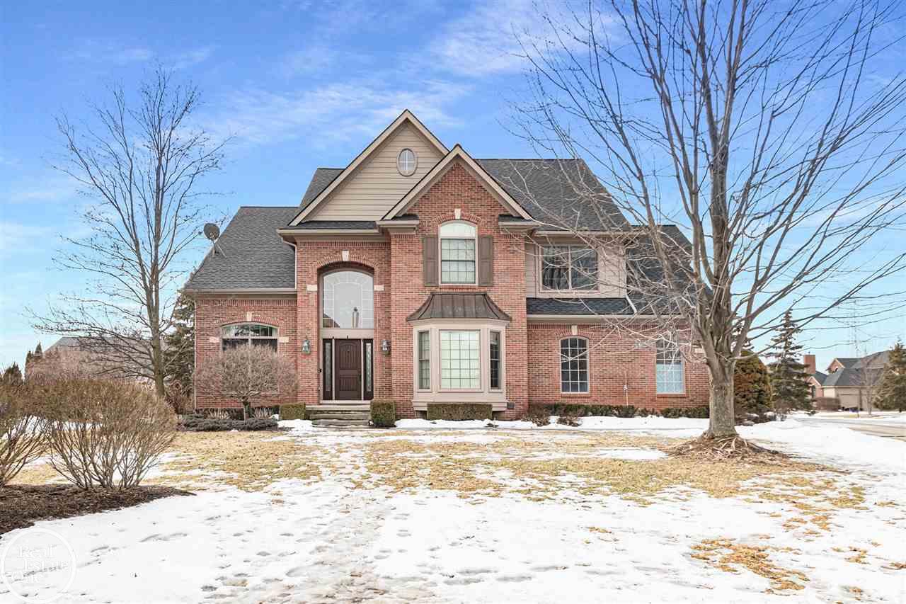 3579 Inverness Drive Rochester, MI 48306 - Photo 36 of 45 50066288-35.JPG