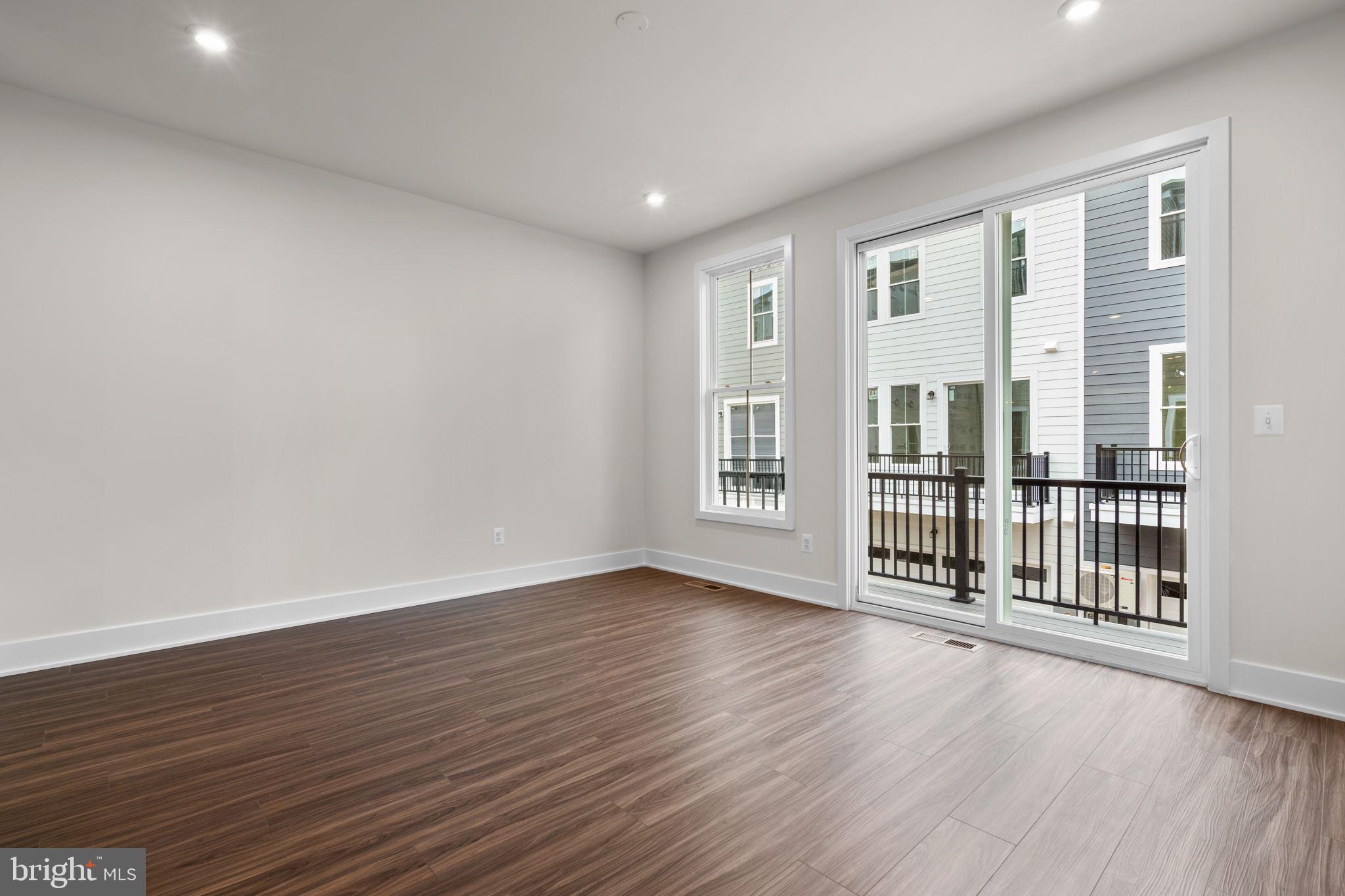 2676 River Birch Road Herndon, VA 20171 - Photo 8 of 49 Gallery Image 8
