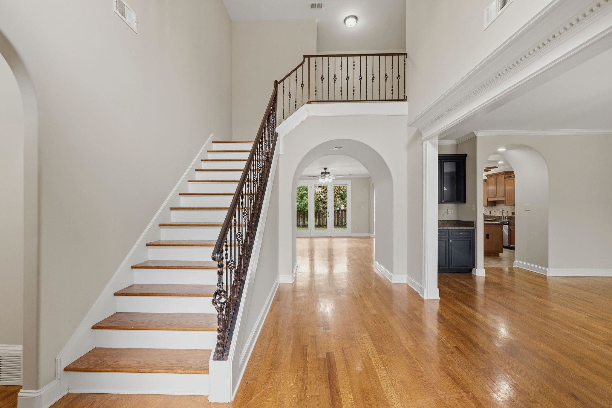 842 Shadow Walk Lane Collierville, TN 38017 - Photo 7 of 40