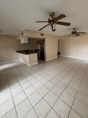 $1,400 | 318 Lake Marina Avenue, Unit 209, New Orleans, LA 70124