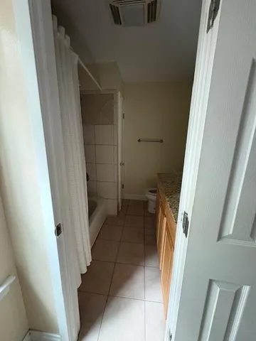 $1,400 | 318 Lake Marina Avenue, Unit 209, New Orleans, LA 70124