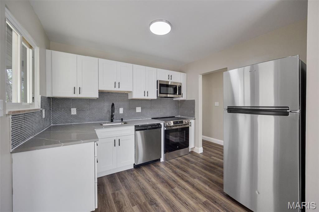 229 Orchard Avenue Ballwin, MO 63021 - Photo 12 of 33