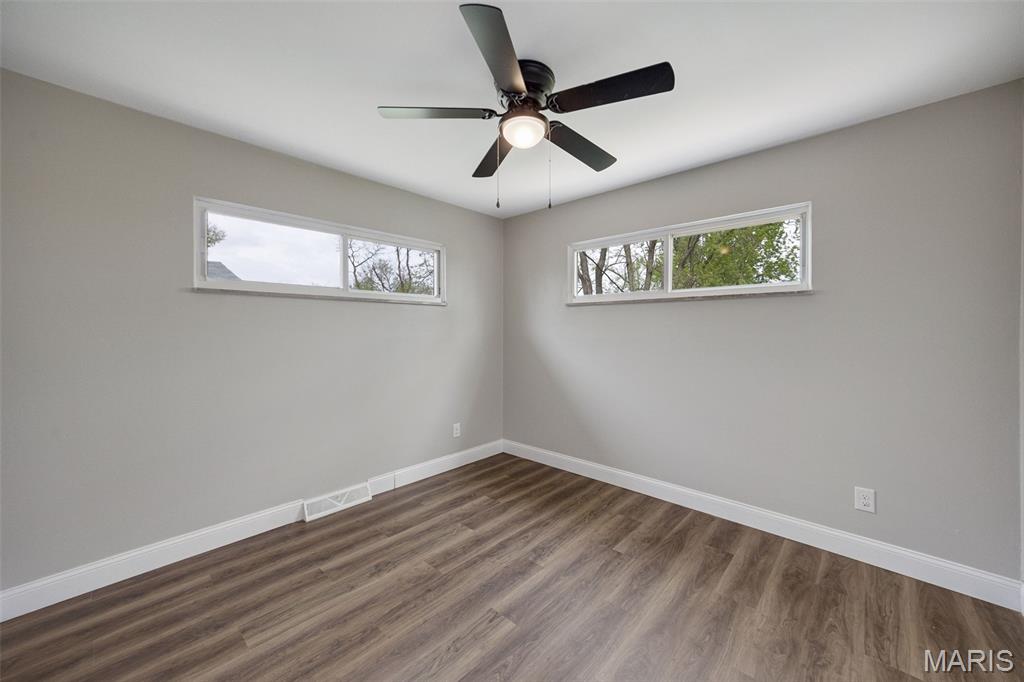 229 Orchard Avenue Ballwin, MO 63021 - Photo 18 of 33