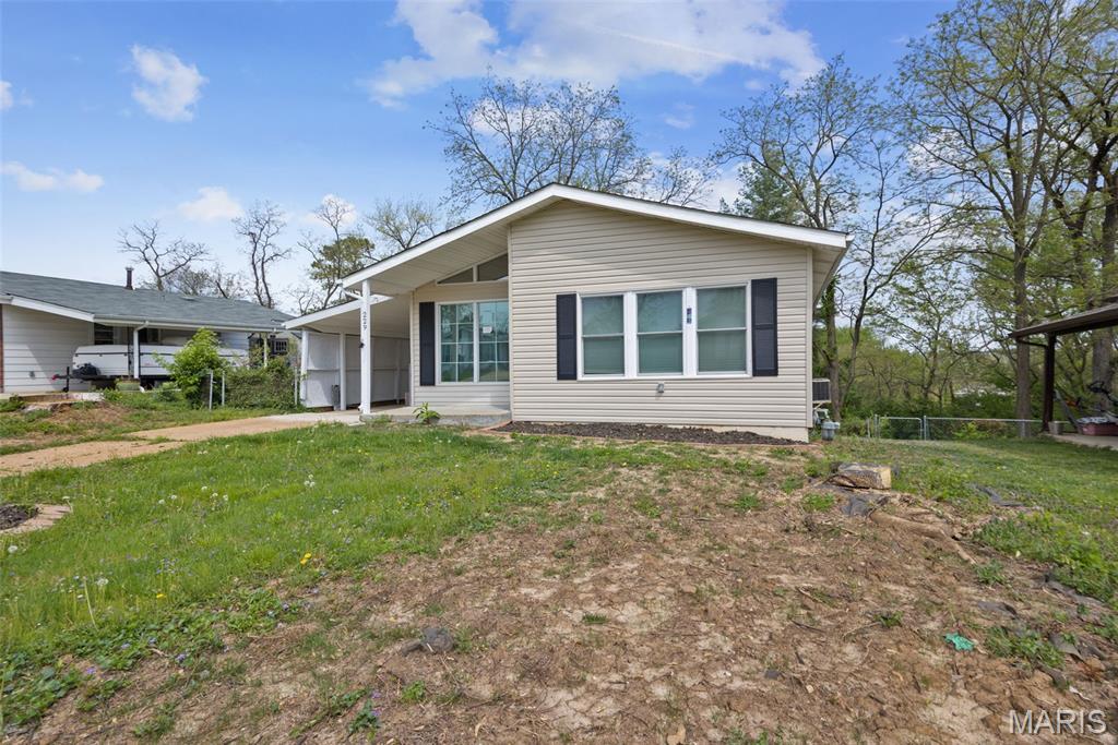 229 Orchard Avenue Ballwin, MO 63021 - Photo 2 of 33