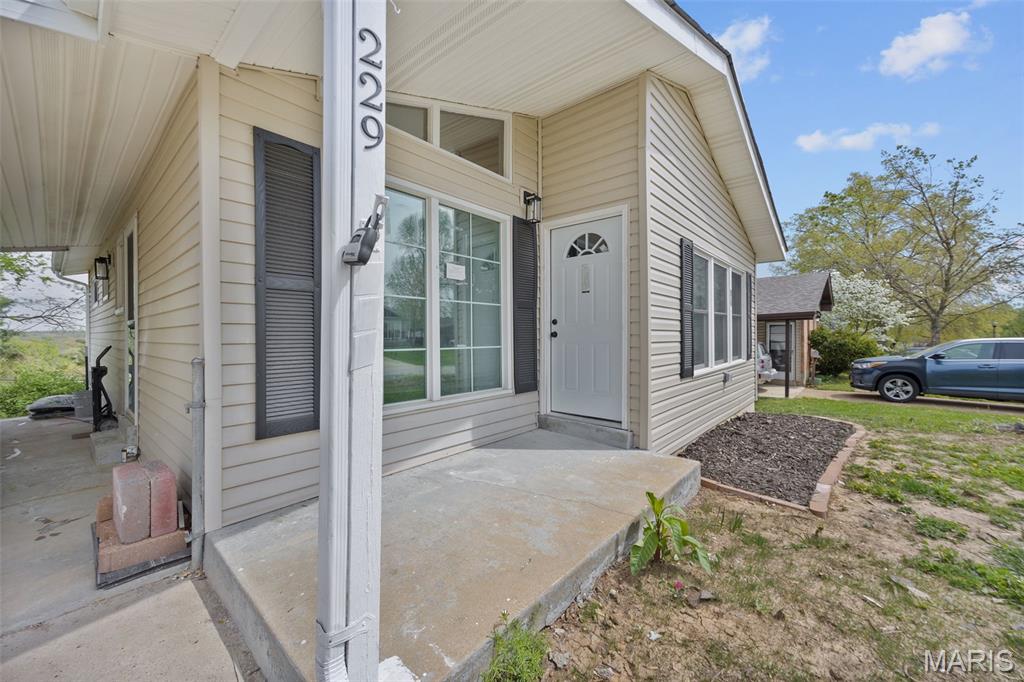 229 Orchard Avenue Ballwin, MO 63021 - Photo 3 of 33