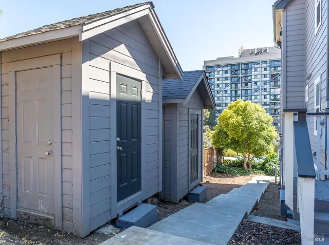 $770,000 | 330 Capitol Street, Vallejo, CA 94590