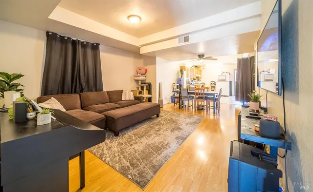 $770,000 | 330 Capitol Street, Vallejo, CA 94590