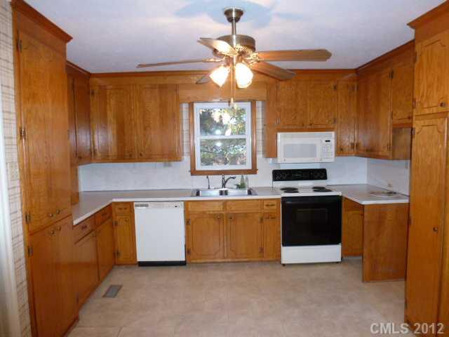 603 Gillsbrook Road, Unit 7 Lancaster, SC 29720 - Photo 7 of 16 Gallery Image 7