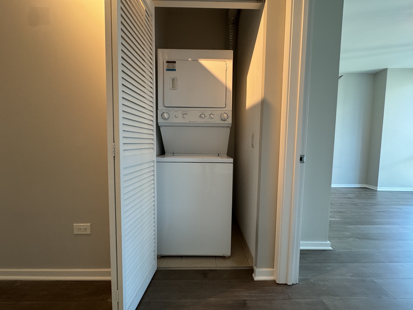 125 South Green Street, Unit 1002A Chicago, IL 60607 - Photo 17 of 17