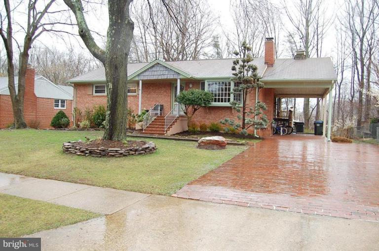 5622 Inverchapel Road Springfield, VA 22151 - Photo 1 of 22 Exterior (Main)