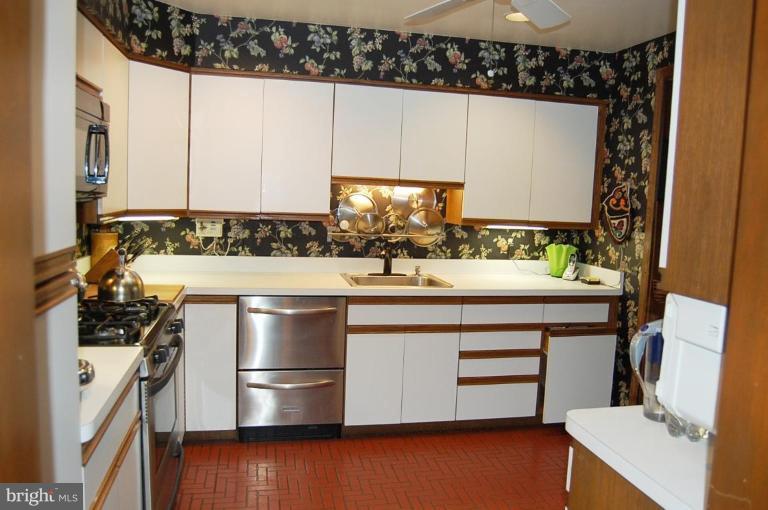 5622 Inverchapel Road Springfield, VA 22151 - Photo 16 of 22 Kitchen #2