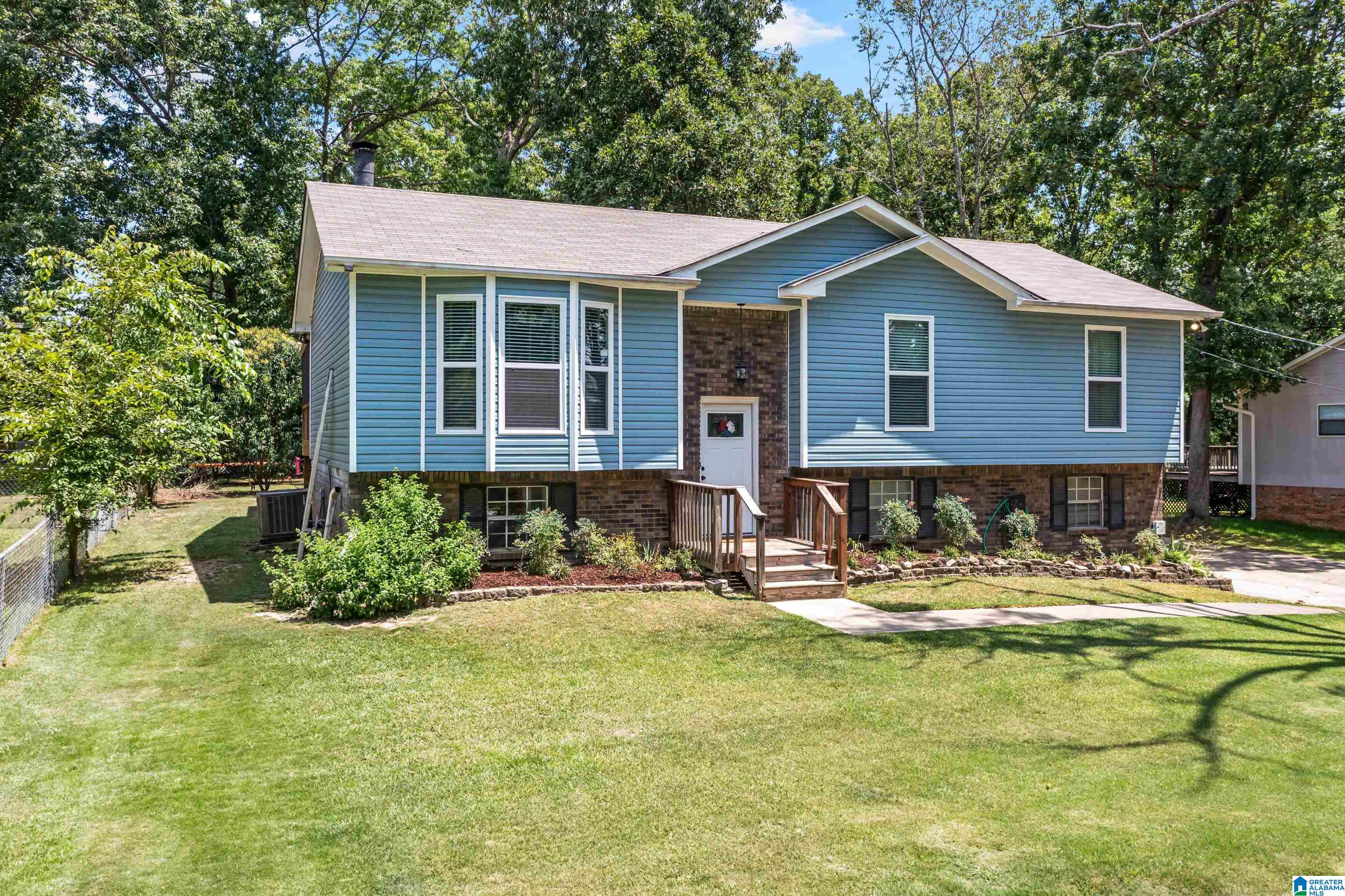 1016 5th Avenue Northwest Alabaster, AL 35007 - Photo 2 of 31