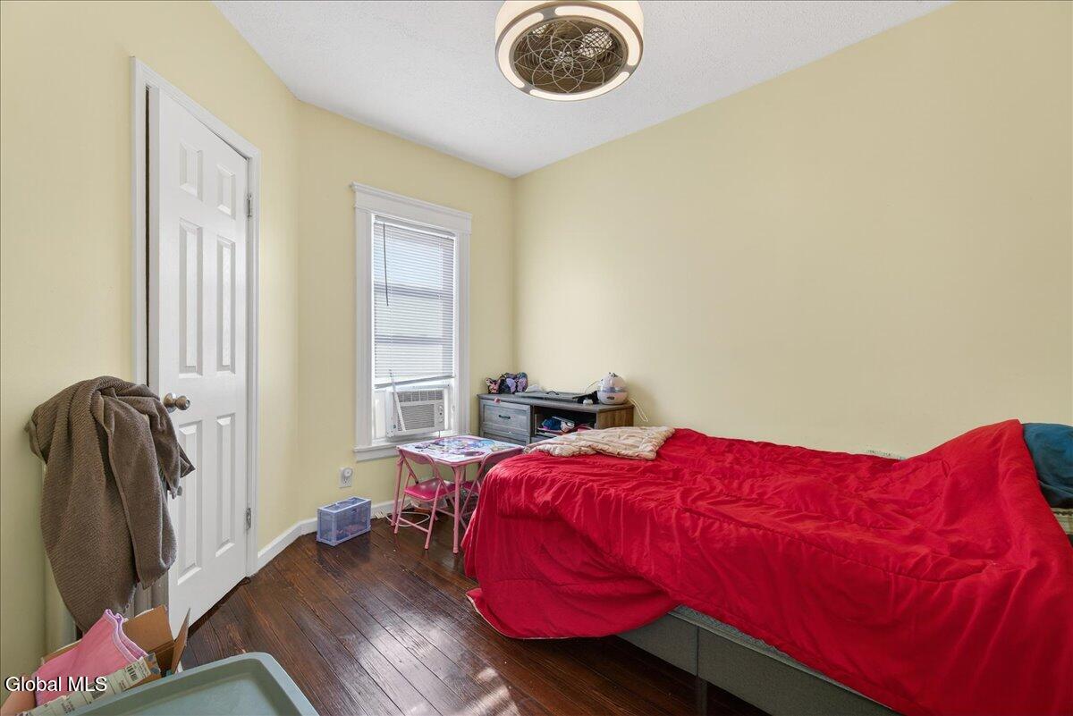 118 Linden Street Schenectady, NY 12304 - Photo 21 of 31 17-118 Linden St-17