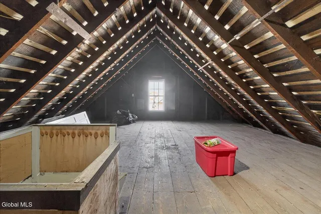 $325,000 | 118 Linden Street, Schenectady, NY 12304