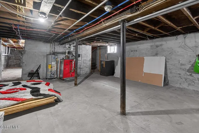 $325,000 | 118 Linden Street, Schenectady, NY 12304