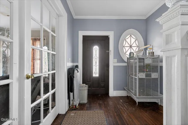 $325,000 | 118 Linden Street, Schenectady, NY 12304