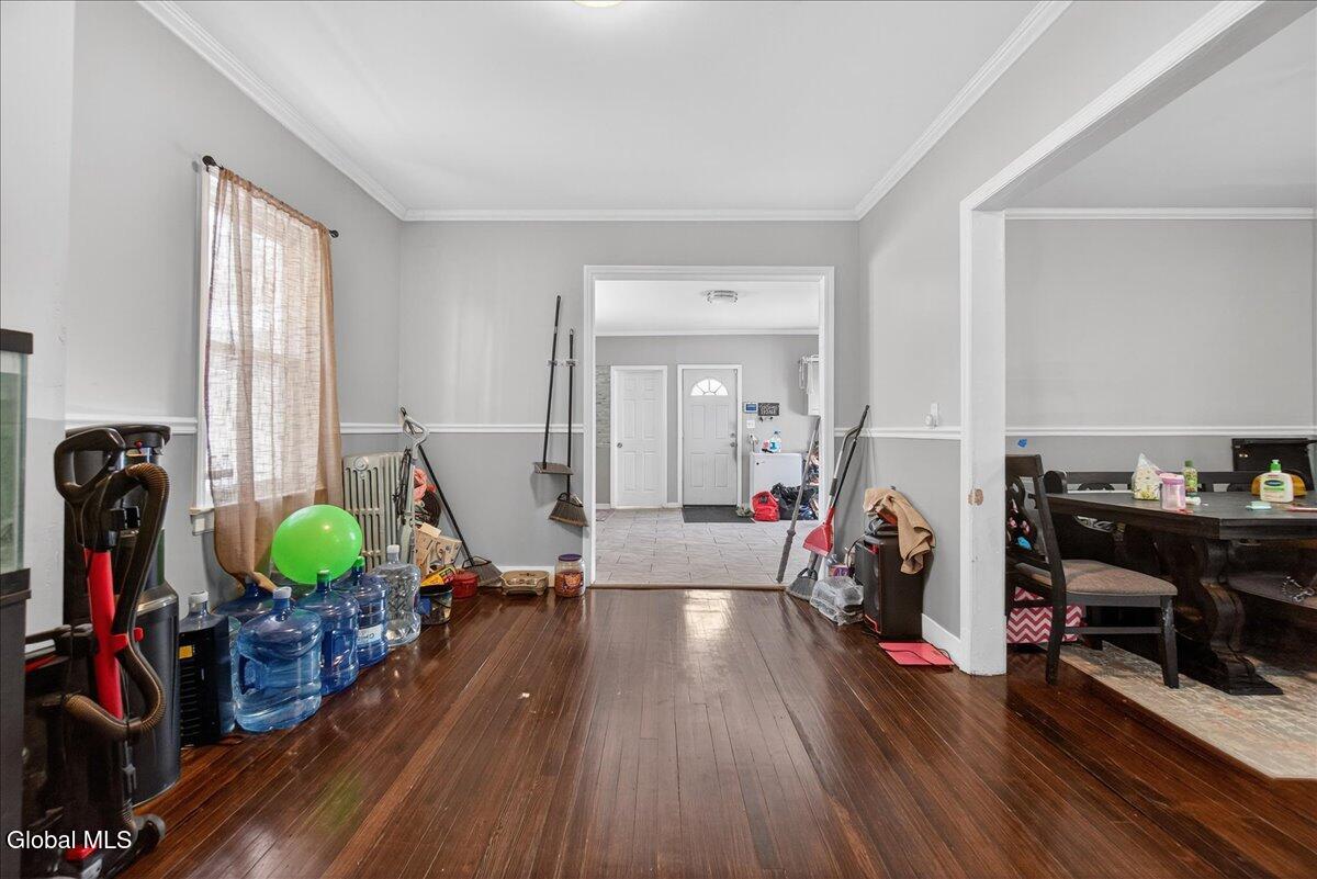 118 Linden Street Schenectady, NY 12304 - Photo 4 of 31 09-118 Linden St-9