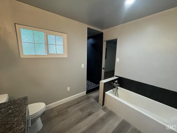 $399,900 | Undisclosed Address, Taft, CA 93268