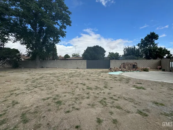 $399,900 | Undisclosed Address, Taft, CA 93268