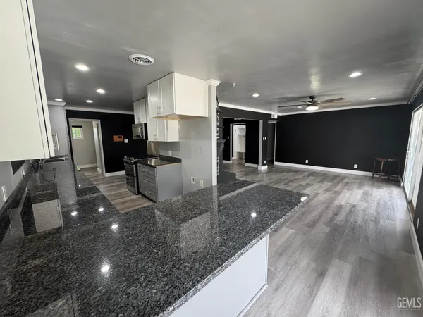 $399,900 | Undisclosed Address, Taft, CA 93268