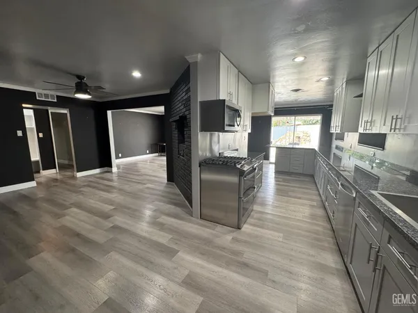 $399,900 | Undisclosed Address, Taft, CA 93268