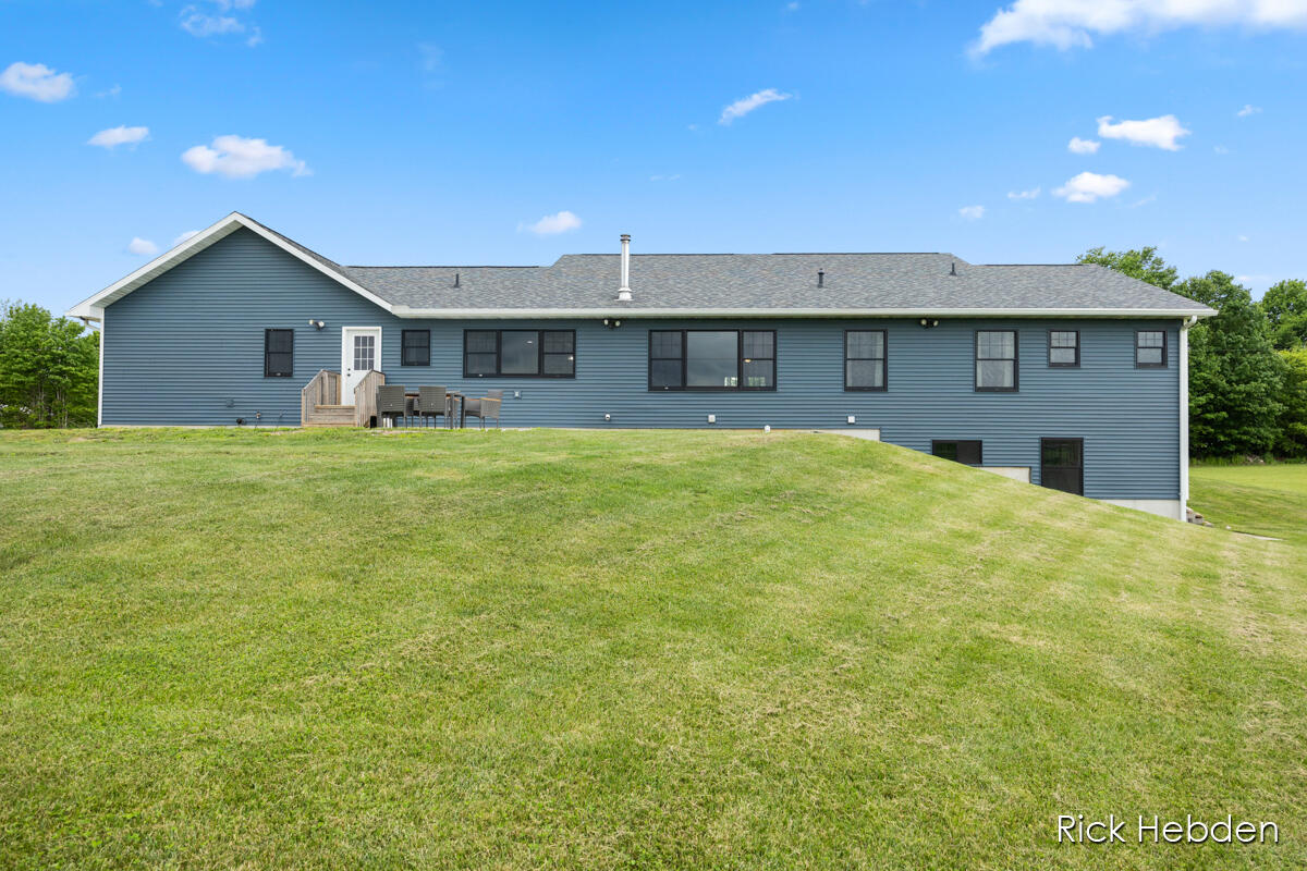 1153 South Edgar Road Mason, MI 48854 - Photo 35 of 47 IMG_1039