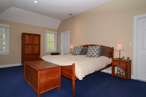 38 Mansfield Road Wellesley, MA 02481 - Photo 17 of 21