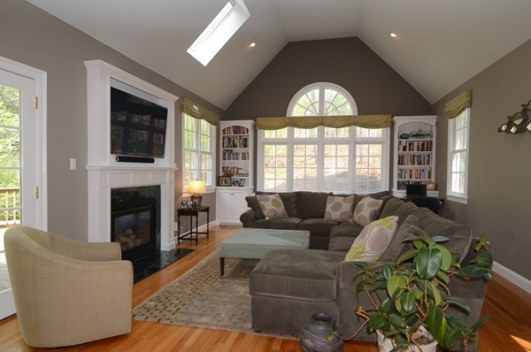 38 Mansfield Road Wellesley, MA 02481 - Photo 6 of 21