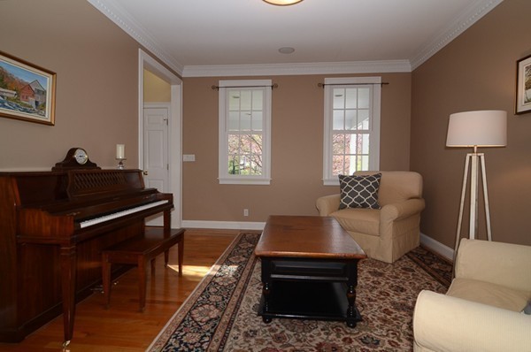 38 Mansfield Road Wellesley, MA 02481 - Photo 7 of 21