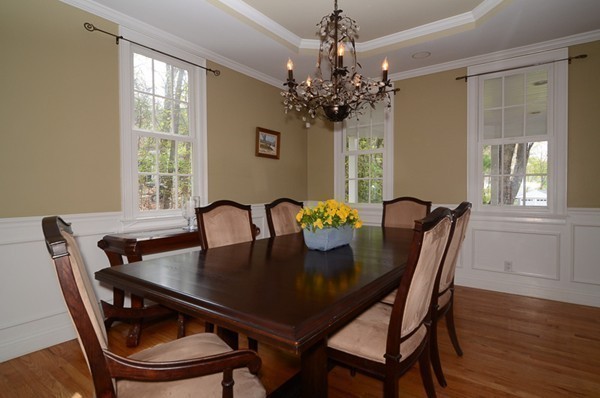 38 Mansfield Road Wellesley, MA 02481 - Photo 8 of 21