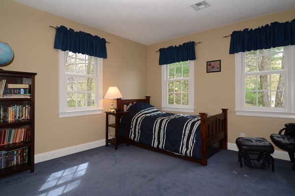 38 Mansfield Road Wellesley, MA 02481 - Photo 10 of 21