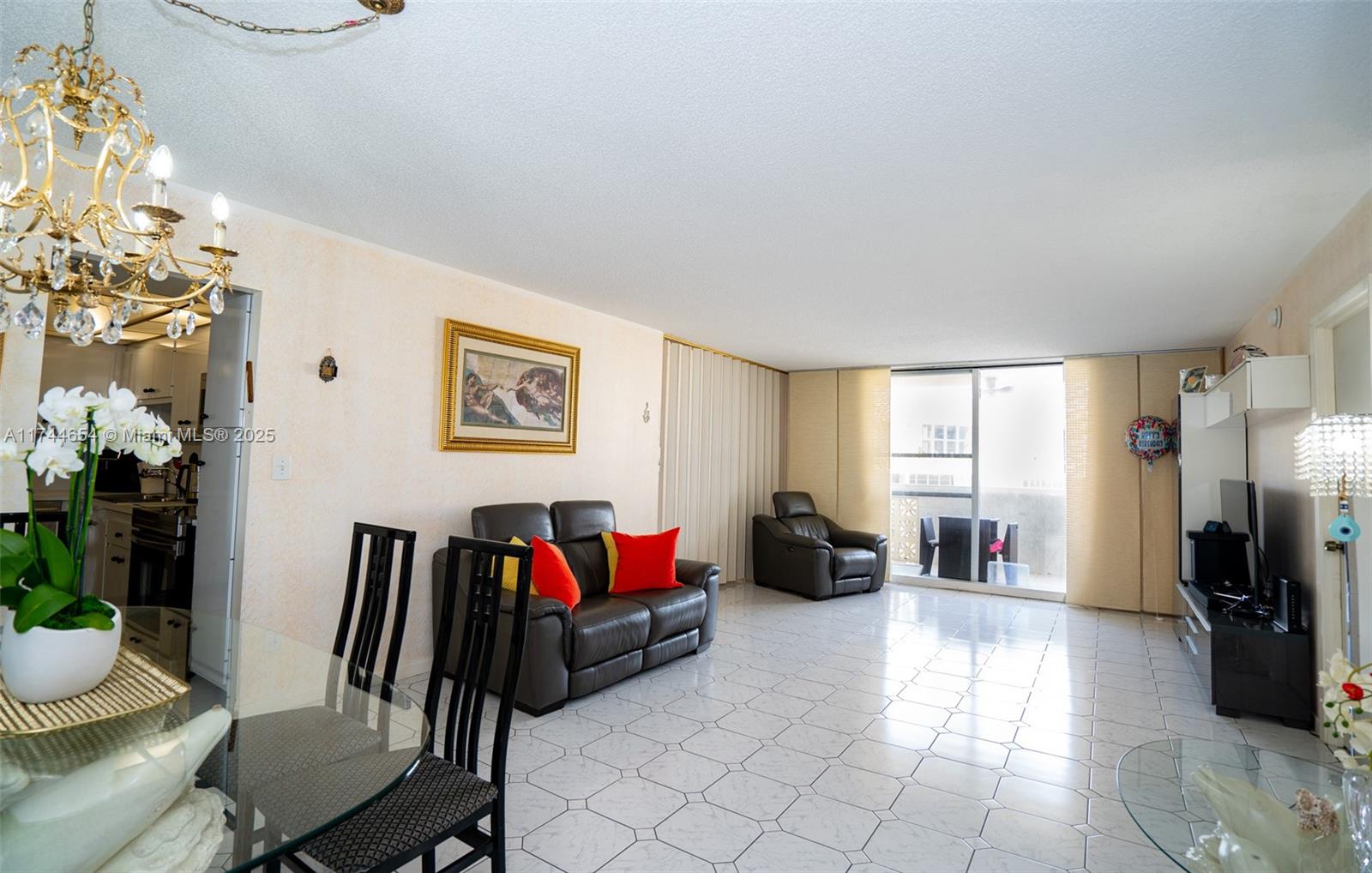 1833 South Ocean Drive, Unit 1103 Hallandale Beach, FL 33009 - Photo 3 of 18