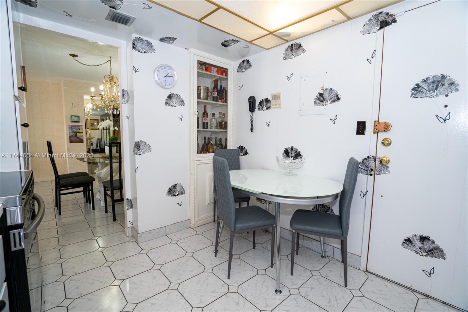 1833 South Ocean Drive, Unit 1103 Hallandale Beach, FL 33009 - Photo 7 of 18