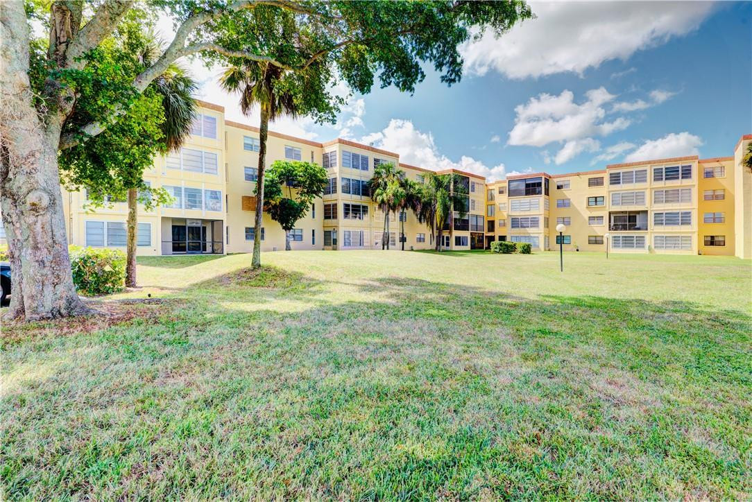 9273 Southwest 8th Street, Unit 212 Boca Raton, FL 33428 - Photo 15 of 21 Photo 15