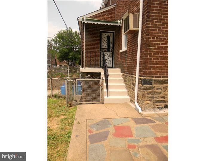 818 Pleasant Road Yeadon, PA 19050 - Photo 18 of 22 Patio