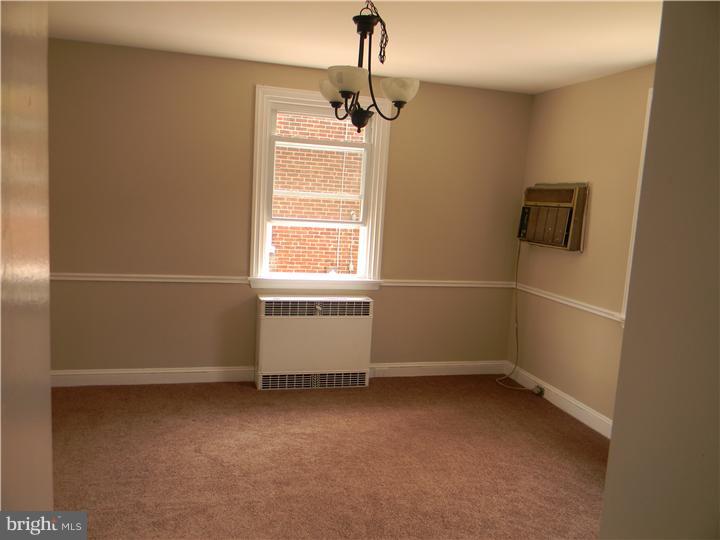 818 Pleasant Road Yeadon, PA 19050 - Photo 5 of 22 Dining Room