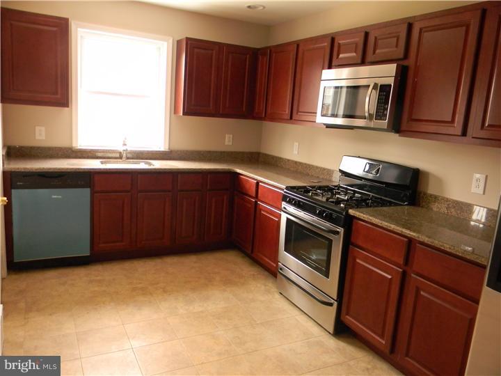 818 Pleasant Road Yeadon, PA 19050 - Photo 7 of 22 Kitchen