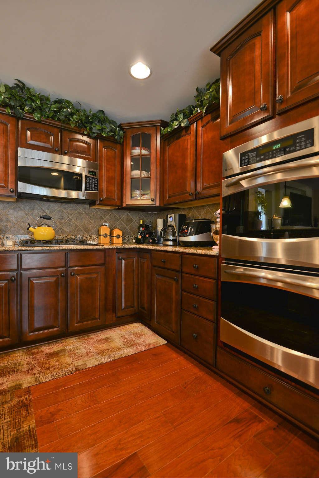 6028 Machen Road, Unit 182 Centreville, VA 20121 - Photo 19 of 30 Kitchen