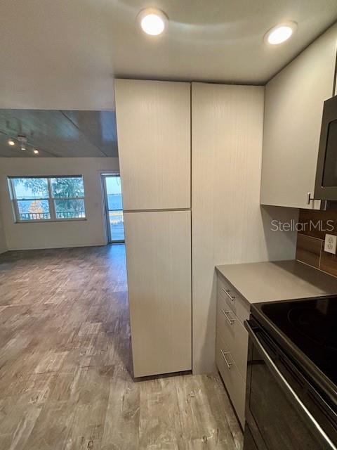 620 West Osceola Street, Unit 106 Clermont, FL 34711 - Photo 14 of 17 a utility room with washer and dryer