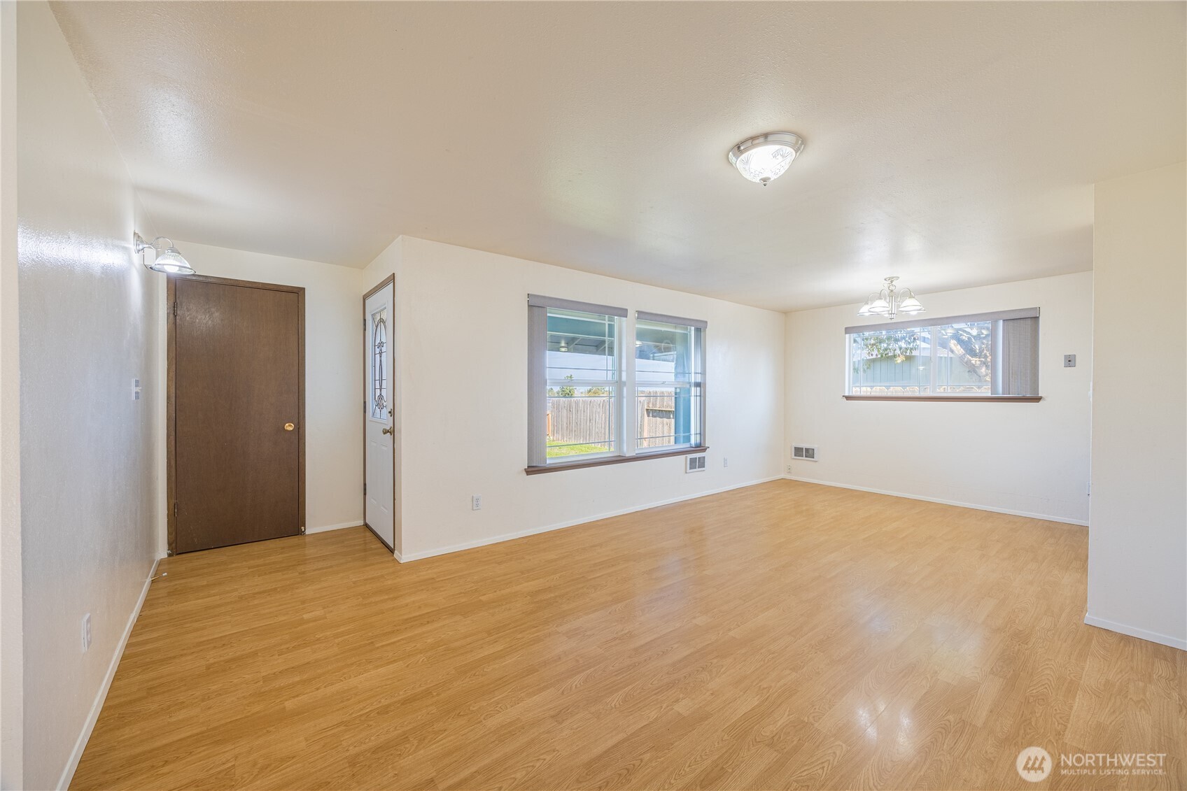 323 West Fir Street Sequim, WA 98382 - Photo 8 of 40 a view of an empty room and window