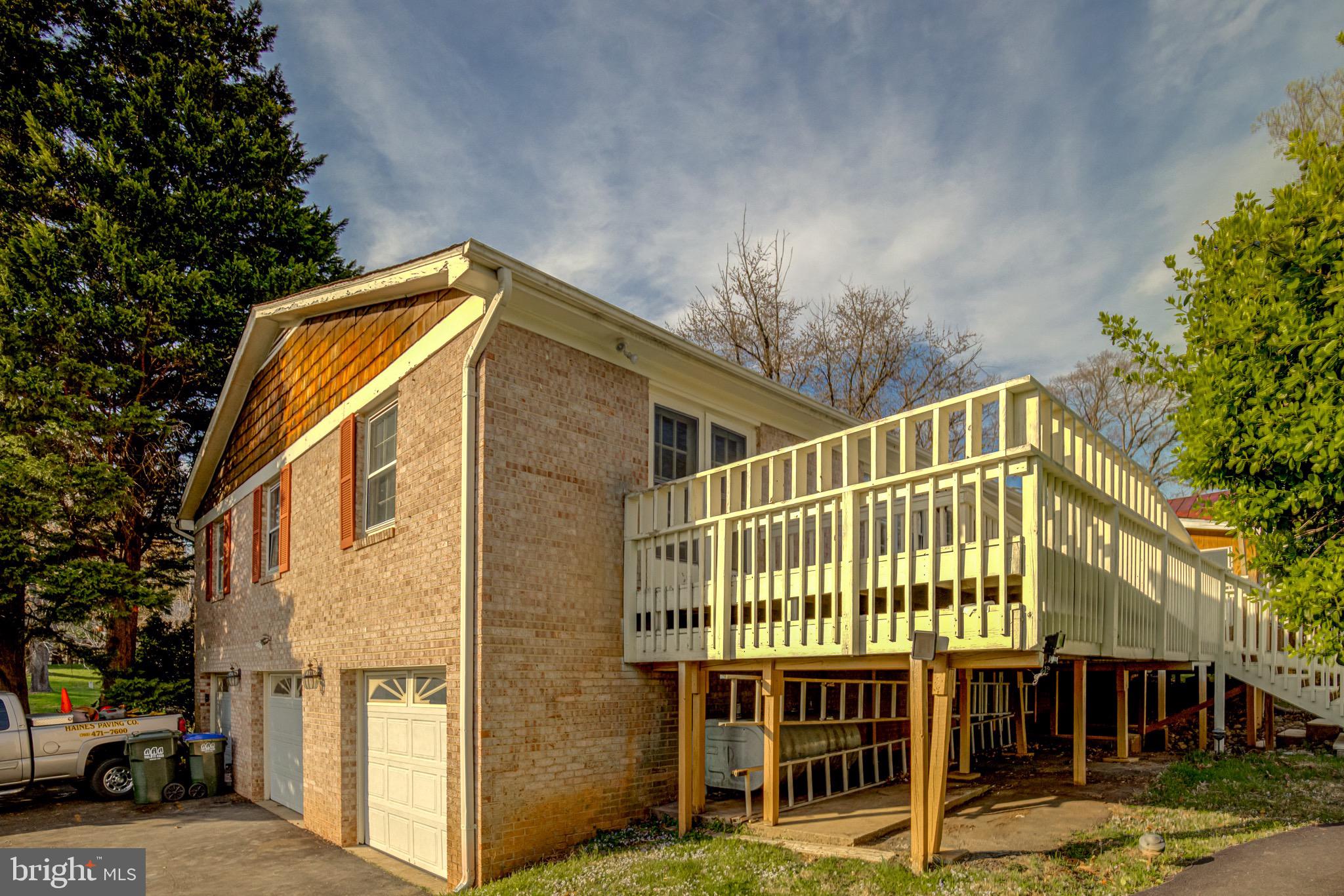 11809 Stuart Mill Road Oakton, VA 22124 - Photo 19 of 76 Deck off DR and Kitchen