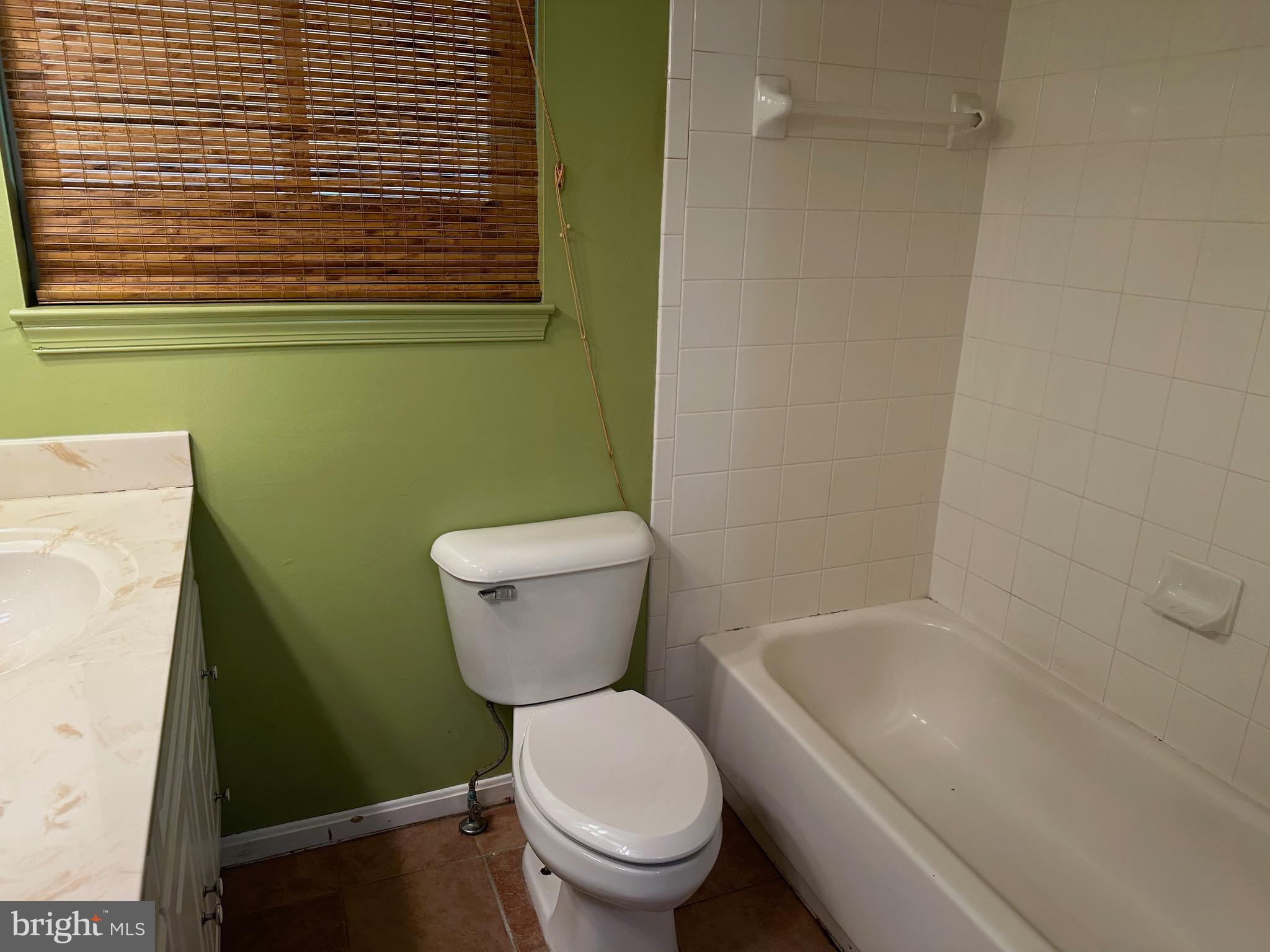 11809 Stuart Mill Road Oakton, VA 22124 - Photo 36 of 76 primary bath