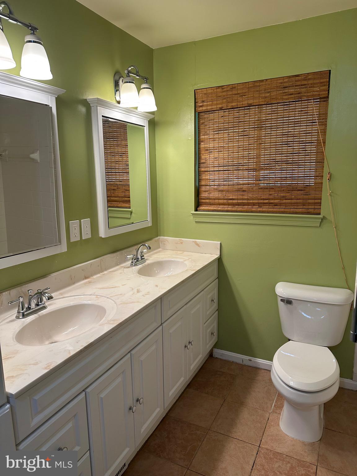 11809 Stuart Mill Road Oakton, VA 22124 - Photo 38 of 76 primary bath view 2