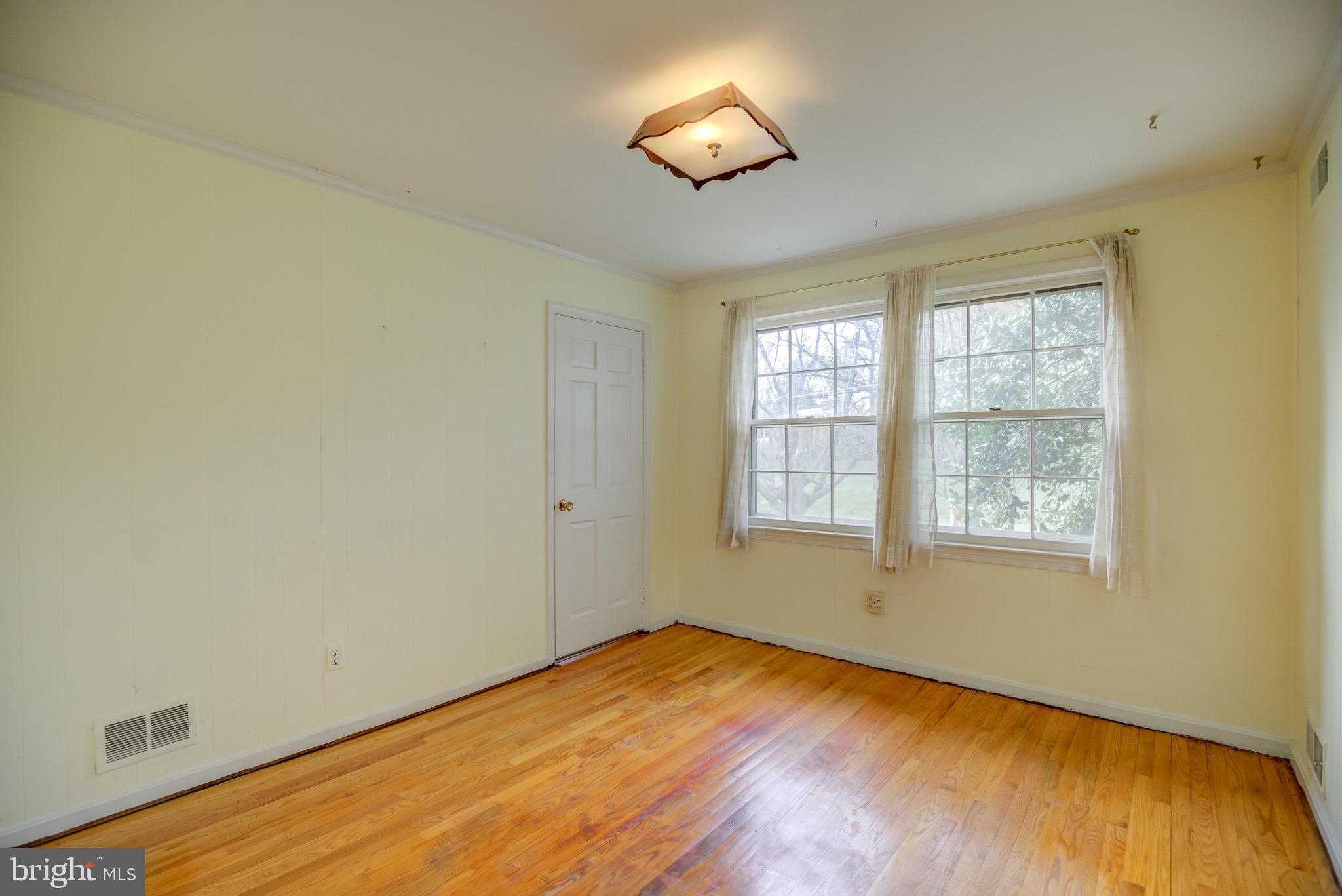 11809 Stuart Mill Road Oakton, VA 22124 - Photo 39 of 76 Bedroom 2