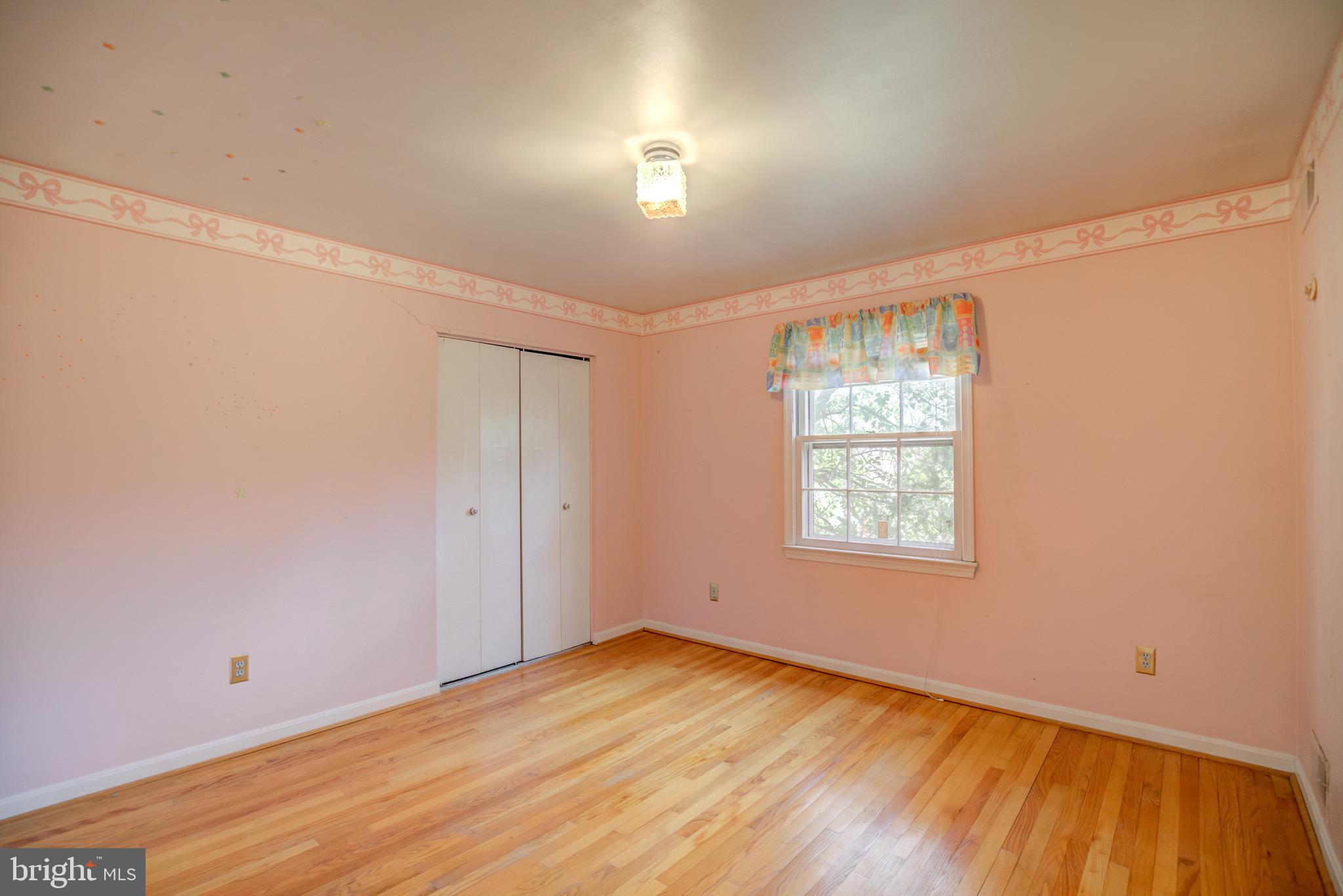 11809 Stuart Mill Road Oakton, VA 22124 - Photo 42 of 76 Bedroom 3 view 2