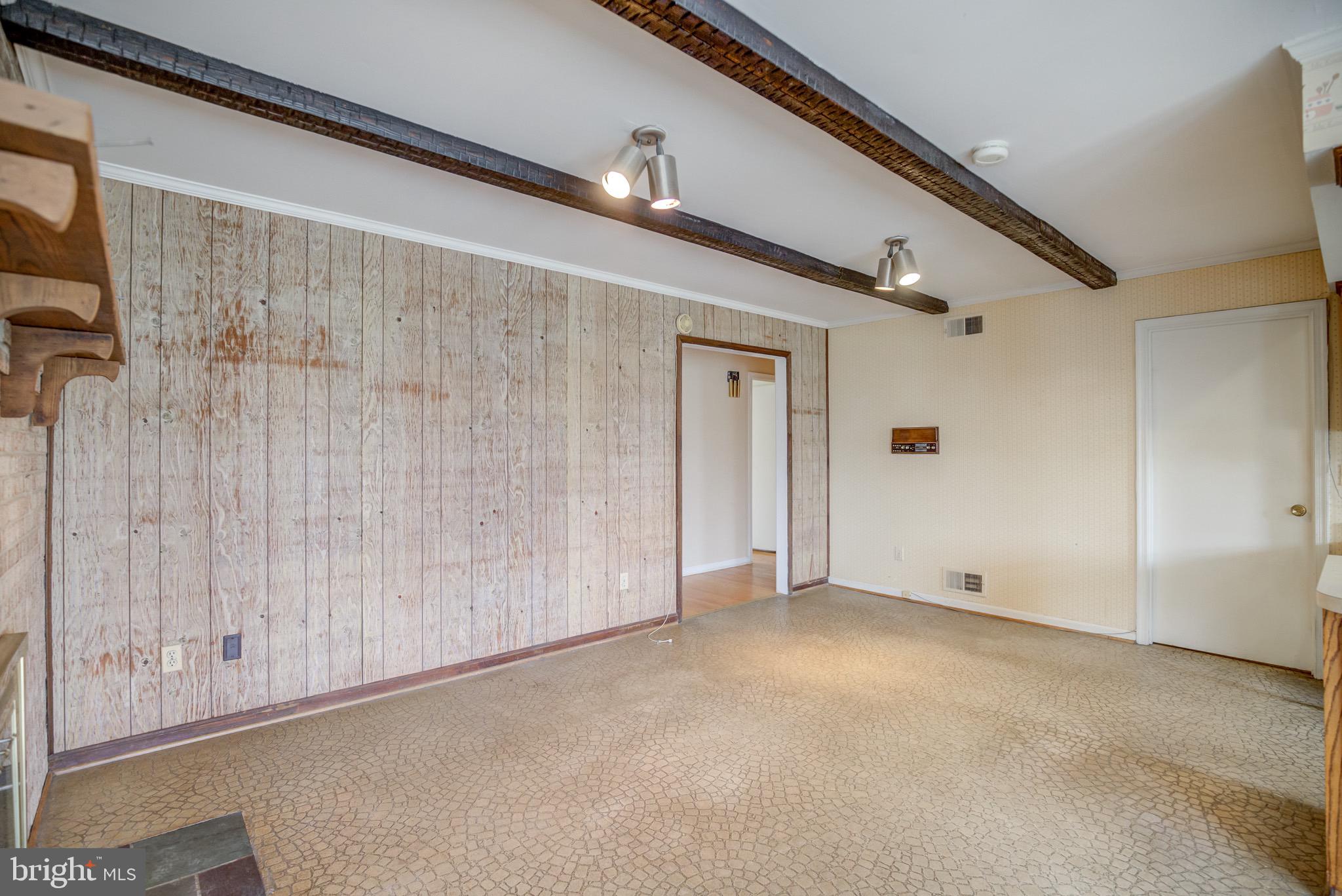 11809 Stuart Mill Road Oakton, VA 22124 - Photo 51 of 76 Family Room